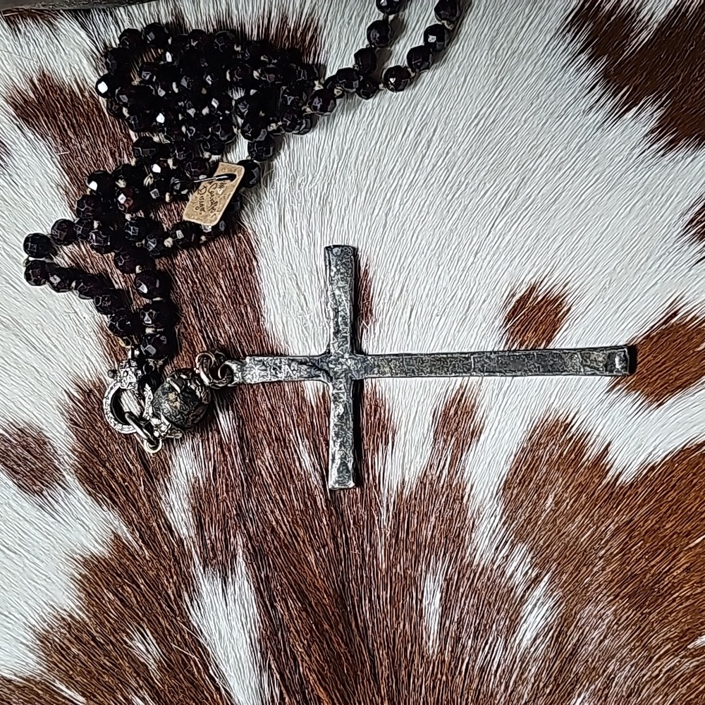Last Offer-Closing my Poshmark closet 😔Long Garnet Cross NK ✝️